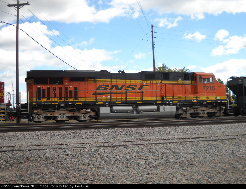 BNSF 7215